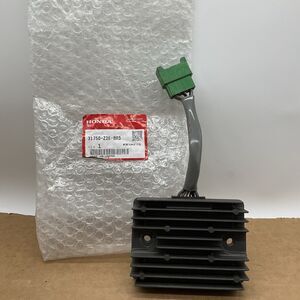 OEM HONDA VOLTAE REGULATOR 31750-Z2E-803